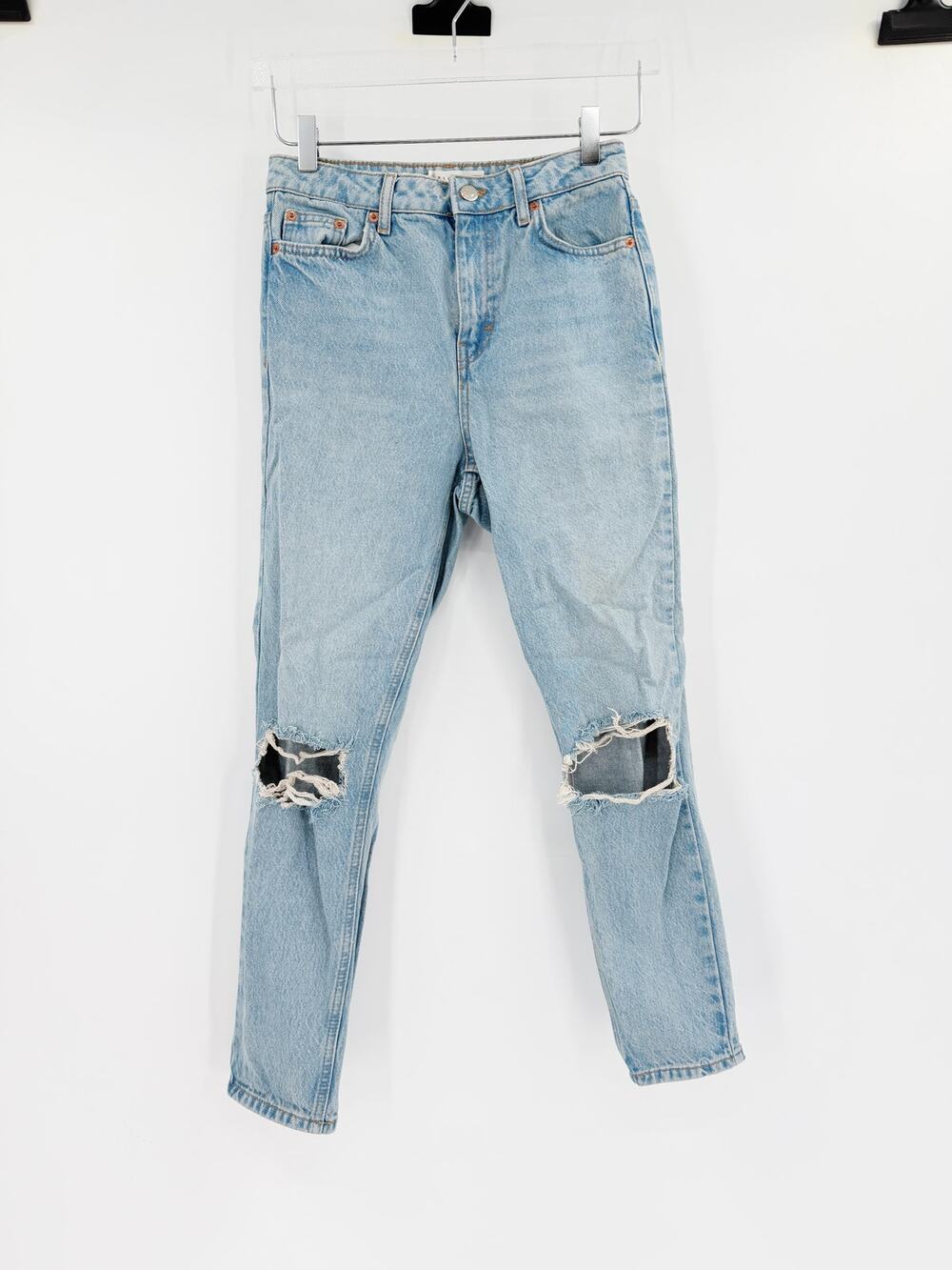 TOPSHOP Jeans Size 26 Mom Jeans Light Wash Distressed